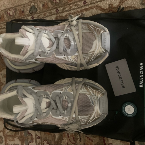 Balenciaga 3xl - Picture 1 of 15